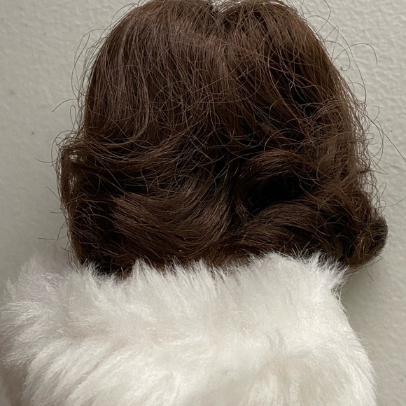 Vintage Enchanted Evening Barbie Doll Pink Gown White Stole Brunette Repro - Picture 6 of 12